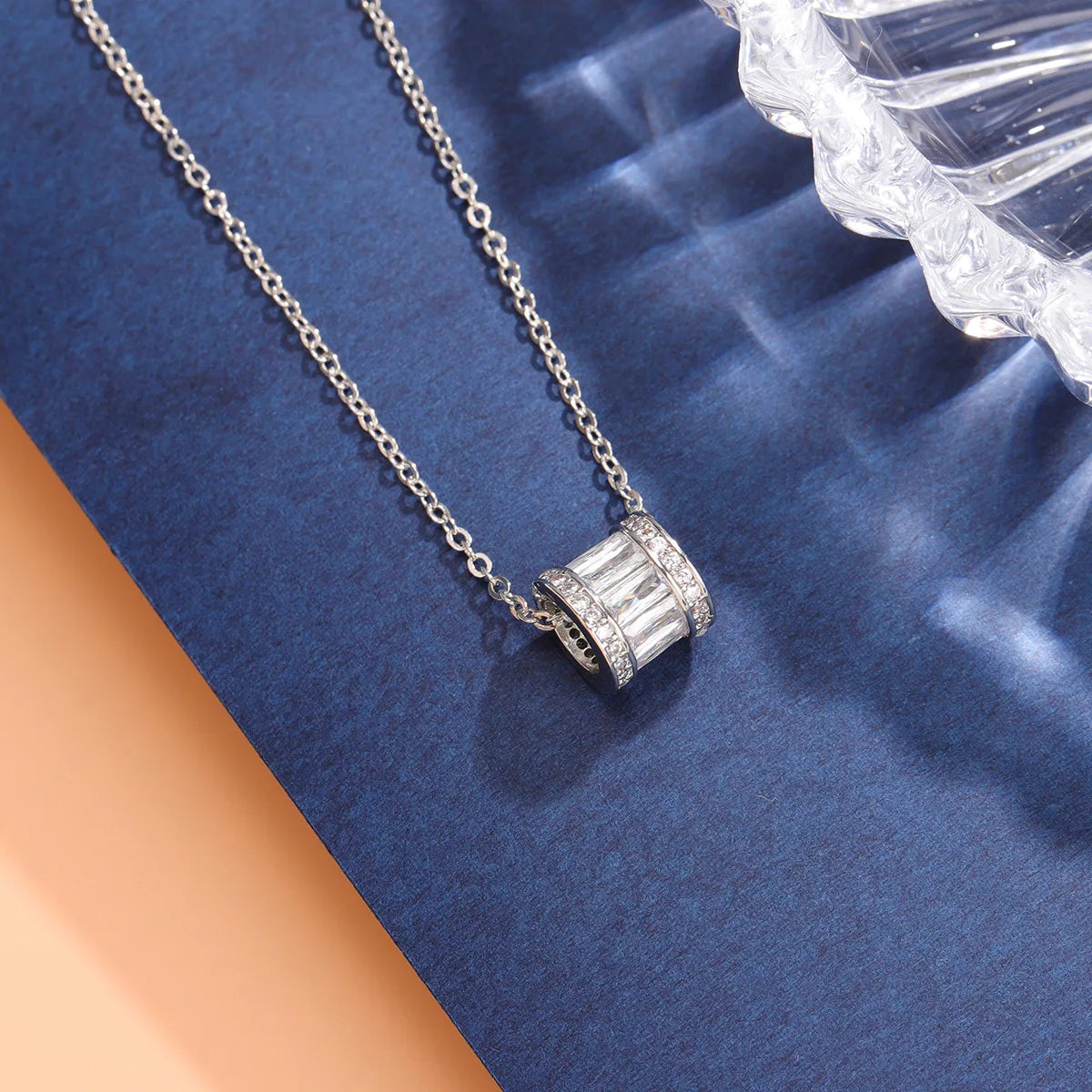 New Fashion 925 Sterling Silver Jewelry Round Ball Simple Exquisite Female Wild Crystal Clavicle Chain Pendant Necklaces  XL059