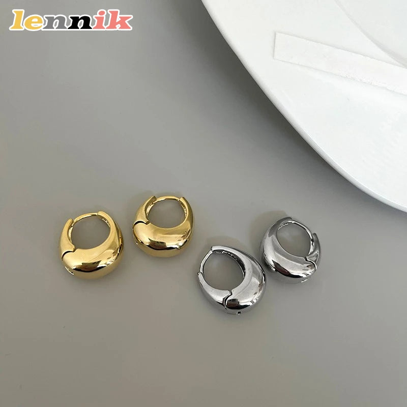 LENNIKOval Elegant Earrings, Women’s 3D Metal Design, Fit for Work/Casual Outfits, Flattering on All Faces, Perfect Gift Choice