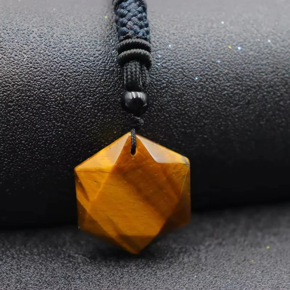 1pcs Obsidian Hexagram Pendant Necklace Energy Stone Healing Amethyst Pendant Necklace for Men and Women Gemstone Jewelry